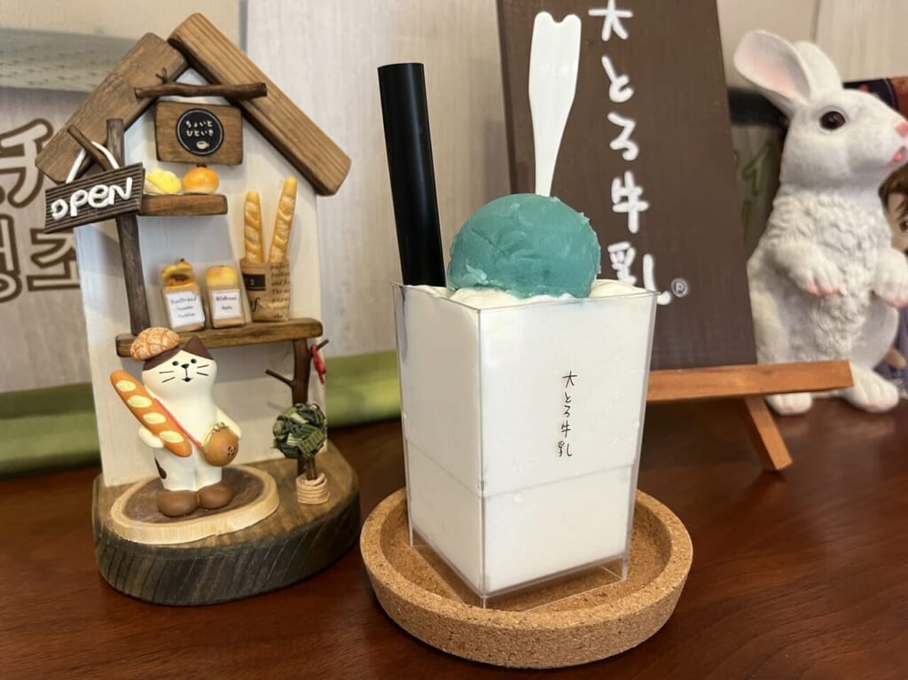 大とろ牛乳ラムネ餡