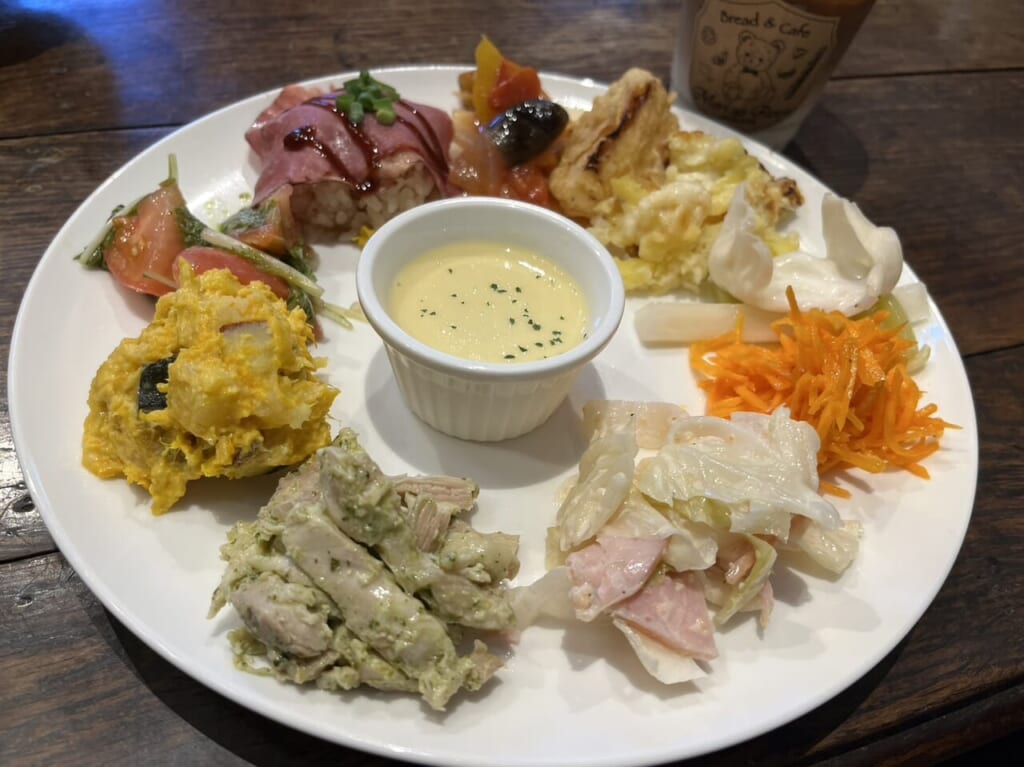 森のパン屋モーニング