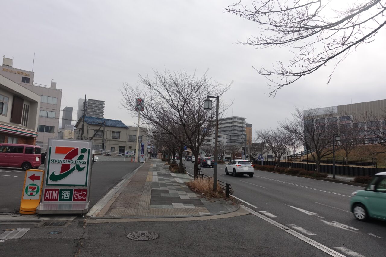 セブンイレブン小山市役所前店