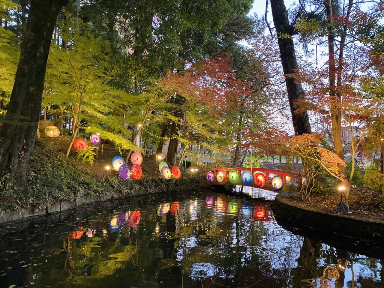 2025年間々田八幡宮「和傘飾り・和傘灯り」