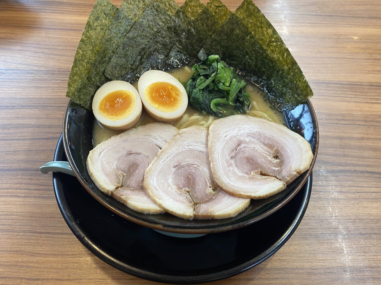 横浜家系ラーメン壱角家小山雨ヶ谷店