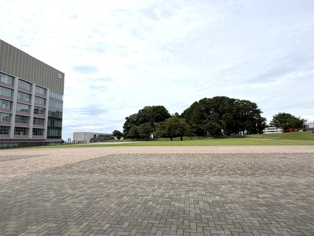 小山御殿広場