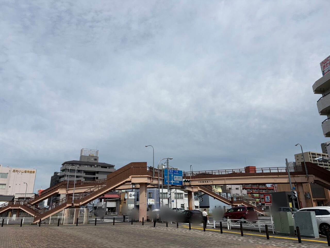 小山御殿広場前の交差点