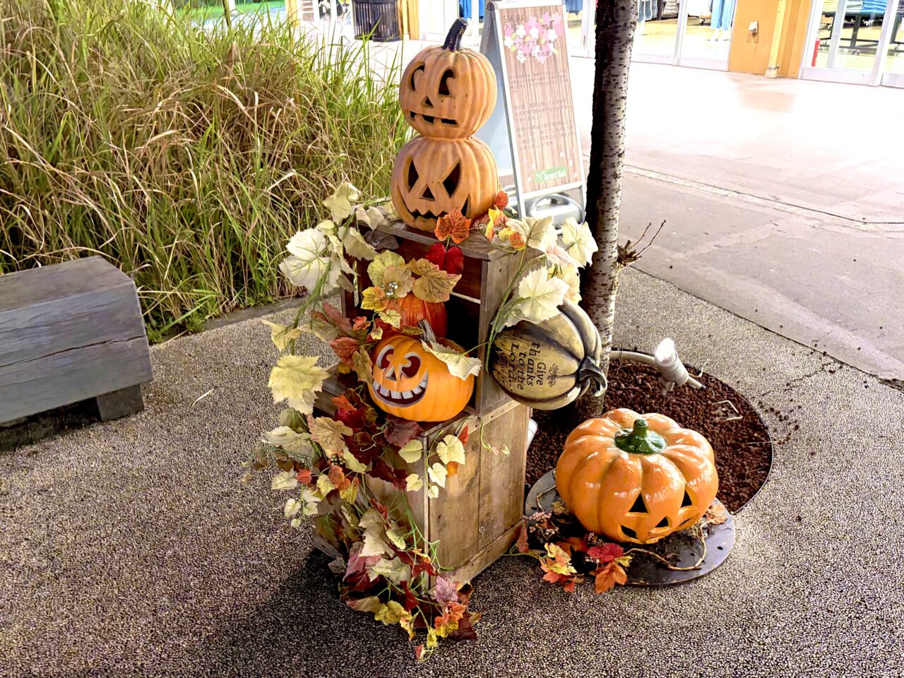 ハーヴェストウォークのハロウィン装飾の様子